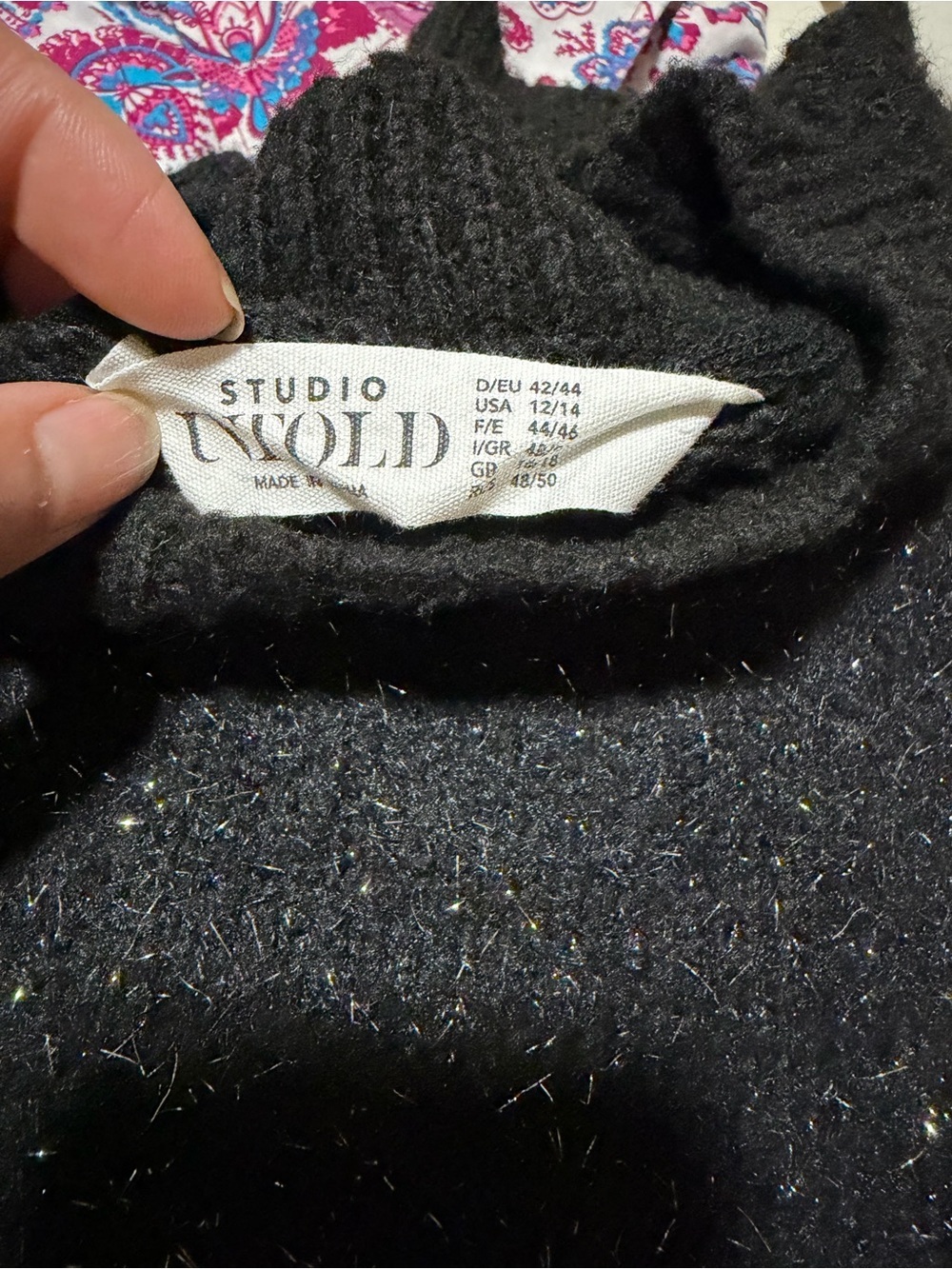Studio Untold Shimmery Sweater in Black - Picture 4 of 5